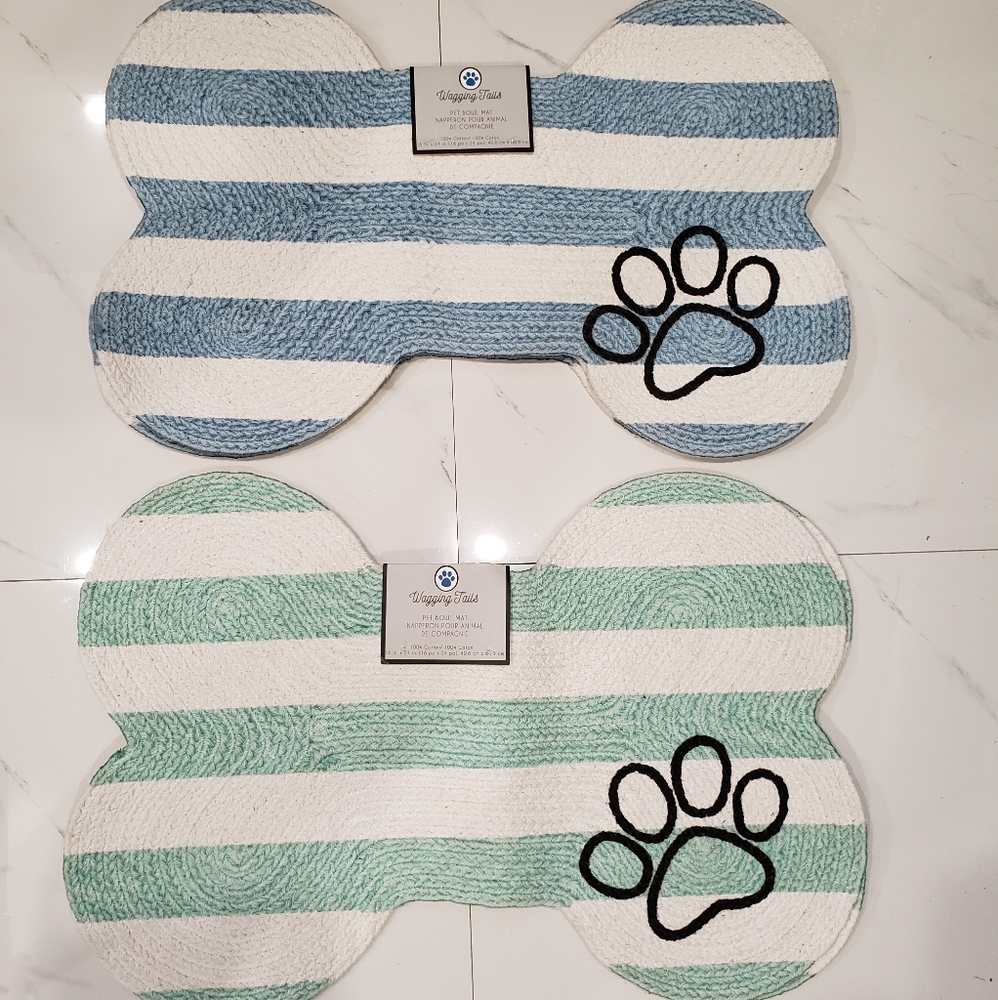 Paw Wagging Tails Pet Bowl Mat